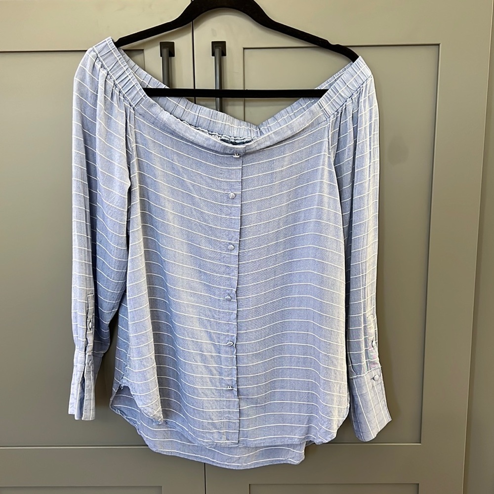 {Worthington}Sz L Blue w/White Pinstripe Off Shoulder Blouse